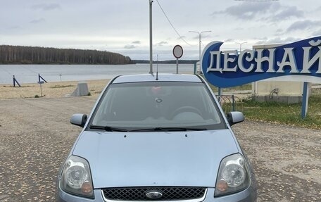 Ford Fiesta, 2006 год, 600 000 рублей, 3 фотография