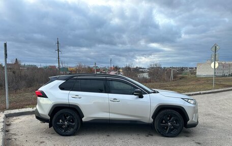 Toyota RAV4, 2021 год, 3 175 000 рублей, 2 фотография