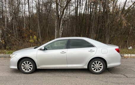 Toyota Camry, 2011 год, 2 050 000 рублей, 2 фотография