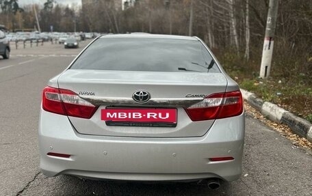 Toyota Camry, 2011 год, 2 050 000 рублей, 6 фотография