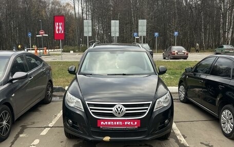 Volkswagen Tiguan I, 2010 год, 1 080 000 рублей, 2 фотография