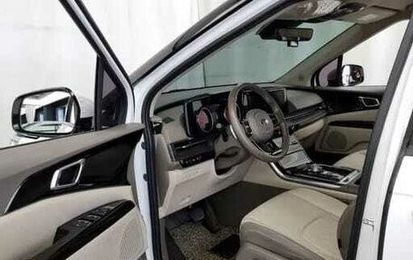 KIA Carnival, 2020 год, 4 000 000 рублей, 3 фотография