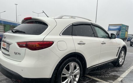 Infiniti QX70, 2014 год, 2 150 000 рублей, 5 фотография