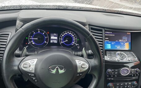 Infiniti QX70, 2014 год, 2 150 000 рублей, 6 фотография