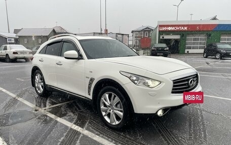 Infiniti QX70, 2014 год, 2 150 000 рублей, 2 фотография