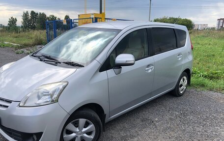 Toyota Passo Sette, 2009 год, 925 000 рублей, 3 фотография