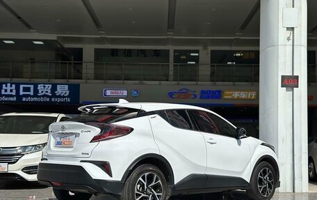 Toyota C-HR I рестайлинг, 2020 год, 1 900 000 рублей, 4 фотография