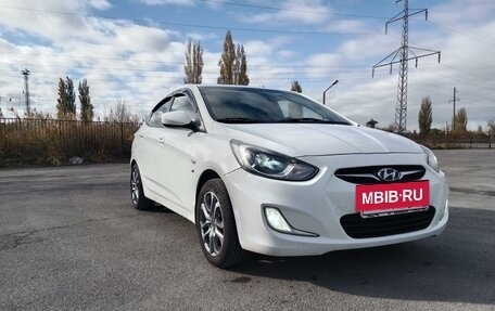 Hyundai Solaris II рестайлинг, 2012 год, 900 000 рублей, 14 фотография