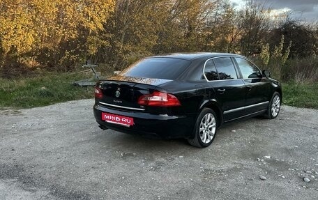 Skoda Superb III рестайлинг, 2011 год, 1 050 000 рублей, 12 фотография