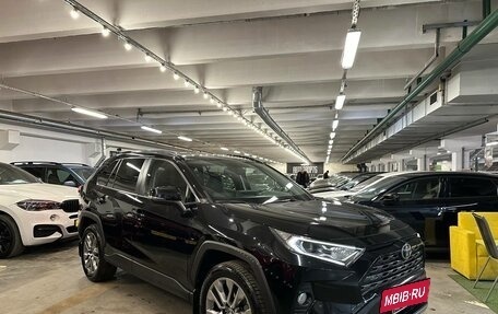 Toyota RAV4, 2021 год, 3 949 000 рублей, 15 фотография