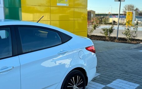 Hyundai Solaris II рестайлинг, 2011 год, 710 000 рублей, 8 фотография