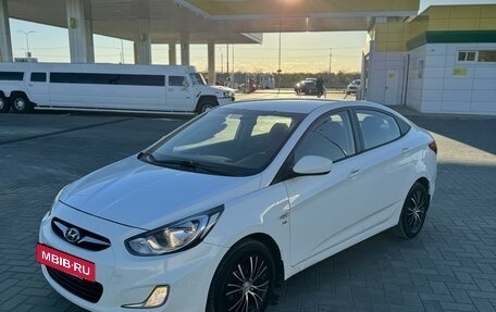 Hyundai Solaris II рестайлинг, 2011 год, 710 000 рублей, 9 фотография