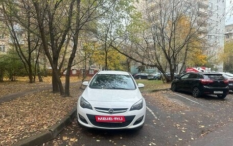 Opel Astra J, 2014 год, 1 200 000 рублей, 9 фотография