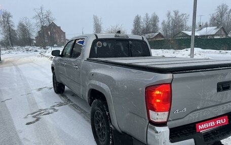 Toyota Tacoma III, 2017 год, 3 600 000 рублей, 4 фотография