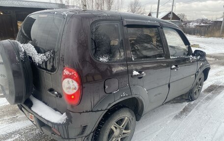 Chevrolet Niva I рестайлинг, 2011 год, 410 000 рублей, 6 фотография