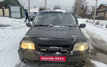 Chevrolet Niva I рестайлинг, 2011 год, 410 000 рублей, 3 фотография