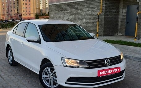 Volkswagen Jetta VI, 2015 год, 1 230 000 рублей, 4 фотография