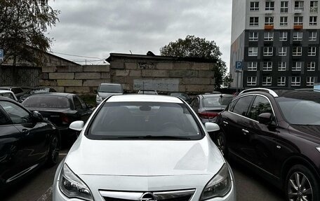 Opel Astra J, 2011 год, 750 000 рублей, 2 фотография