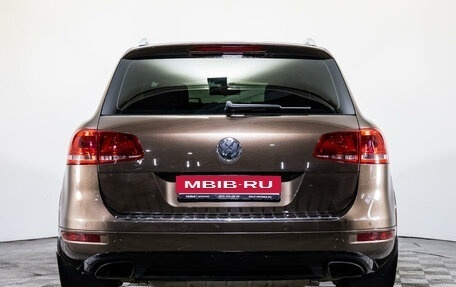 Volkswagen Touareg III, 2012 год, 2 099 000 рублей, 6 фотография