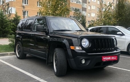 Jeep Liberty (Patriot), 2011 год, 1 550 000 рублей, 2 фотография