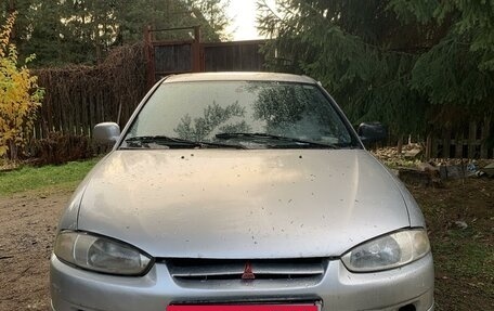 Mitsubishi Colt VI рестайлинг, 2003 год, 170 000 рублей, 5 фотография