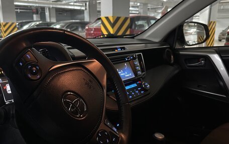 Toyota RAV4, 2015 год, 2 800 000 рублей, 6 фотография