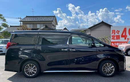 Toyota Alphard III, 2021 год, 4 300 000 рублей, 6 фотография