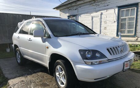 Toyota Harrier, 2001 год, 1 050 000 рублей, 4 фотография