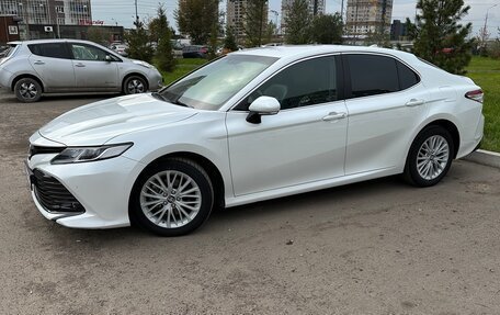 Toyota Camry, 2020 год, 2 930 000 рублей, 2 фотография