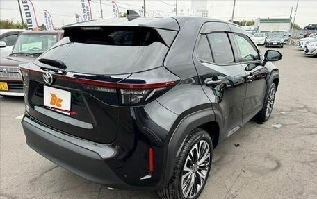 Toyota Yaris Cross, 2020 год, 1 800 000 рублей, 8 фотография