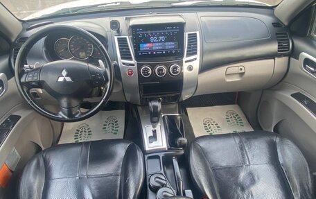 Mitsubishi Pajero Sport II рестайлинг, 2013 год, 1 850 000 рублей, 15 фотография