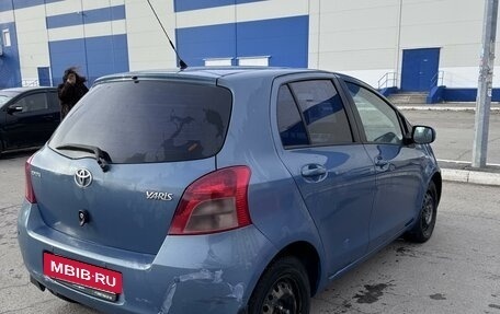 Toyota Yaris III рестайлинг, 2007 год, 550 000 рублей, 3 фотография