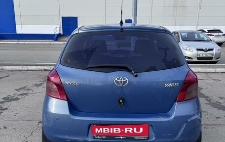 Toyota Yaris III рестайлинг, 2007 год, 550 000 рублей, 4 фотография