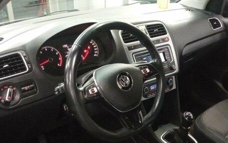 Volkswagen Polo VI (EU Market), 2016 год, 1 100 000 рублей, 5 фотография