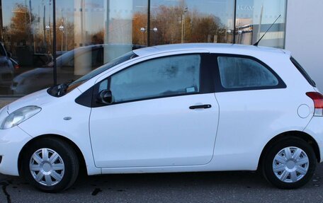 Toyota Yaris III рестайлинг, 2009 год, 480 000 рублей, 3 фотография