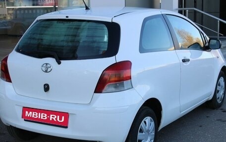 Toyota Yaris III рестайлинг, 2009 год, 480 000 рублей, 14 фотография