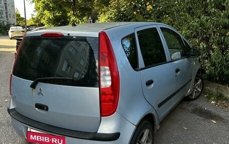 Mitsubishi Colt VI рестайлинг, 2004 год, 220 000 рублей, 3 фотография