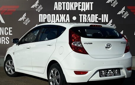 Hyundai Solaris II рестайлинг, 2014 год, 1 090 000 рублей, 5 фотография