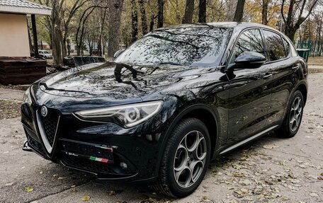 Alfa Romeo Stelvio, 2018 год, 3 250 000 рублей, 2 фотография