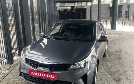 KIA Rio IV, 2021 год, 2 000 000 рублей, 11 фотография