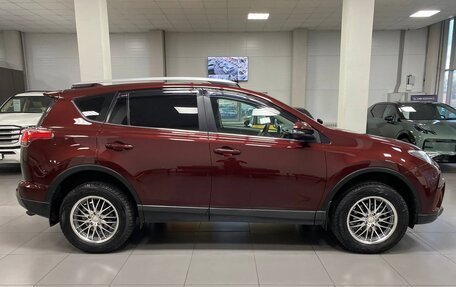 Toyota RAV4, 2018 год, 2 785 000 рублей, 6 фотография