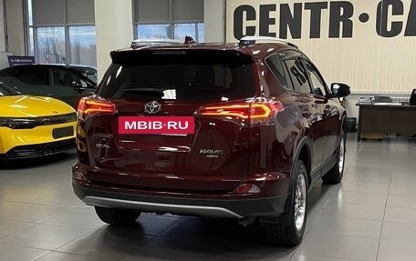 Toyota RAV4, 2018 год, 2 785 000 рублей, 5 фотография