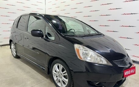 Honda Fit III, 2010 год, 870 000 рублей, 4 фотография