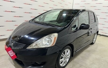 Honda Fit III, 2010 год, 870 000 рублей, 8 фотография