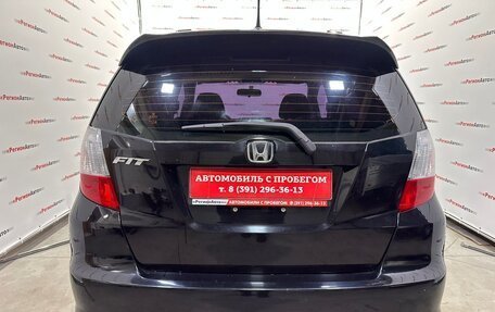 Honda Fit III, 2010 год, 870 000 рублей, 16 фотография