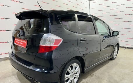 Honda Fit III, 2010 год, 870 000 рублей, 17 фотография