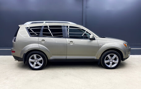 Mitsubishi Outlander III рестайлинг 3, 2008 год, 1 200 000 рублей, 3 фотография