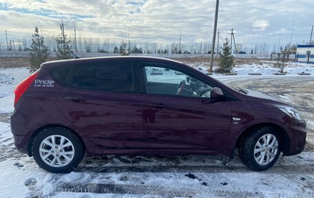 Hyundai Solaris II рестайлинг, 2013 год, 850 000 рублей, 7 фотография