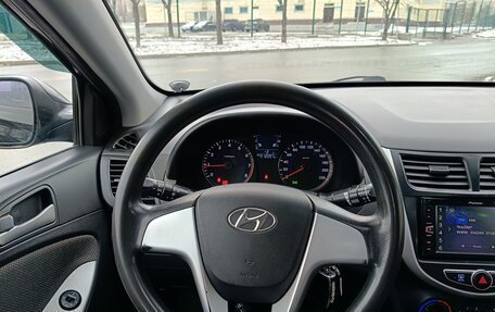 Hyundai Solaris II рестайлинг, 2012 год, 610 000 рублей, 17 фотография