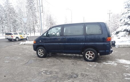 Mitsubishi Space Gear I рестайлинг, 1996 год, 520 000 рублей, 4 фотография